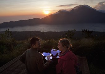Wschód słońca i śniadanie na wulkanie Batur na Bali